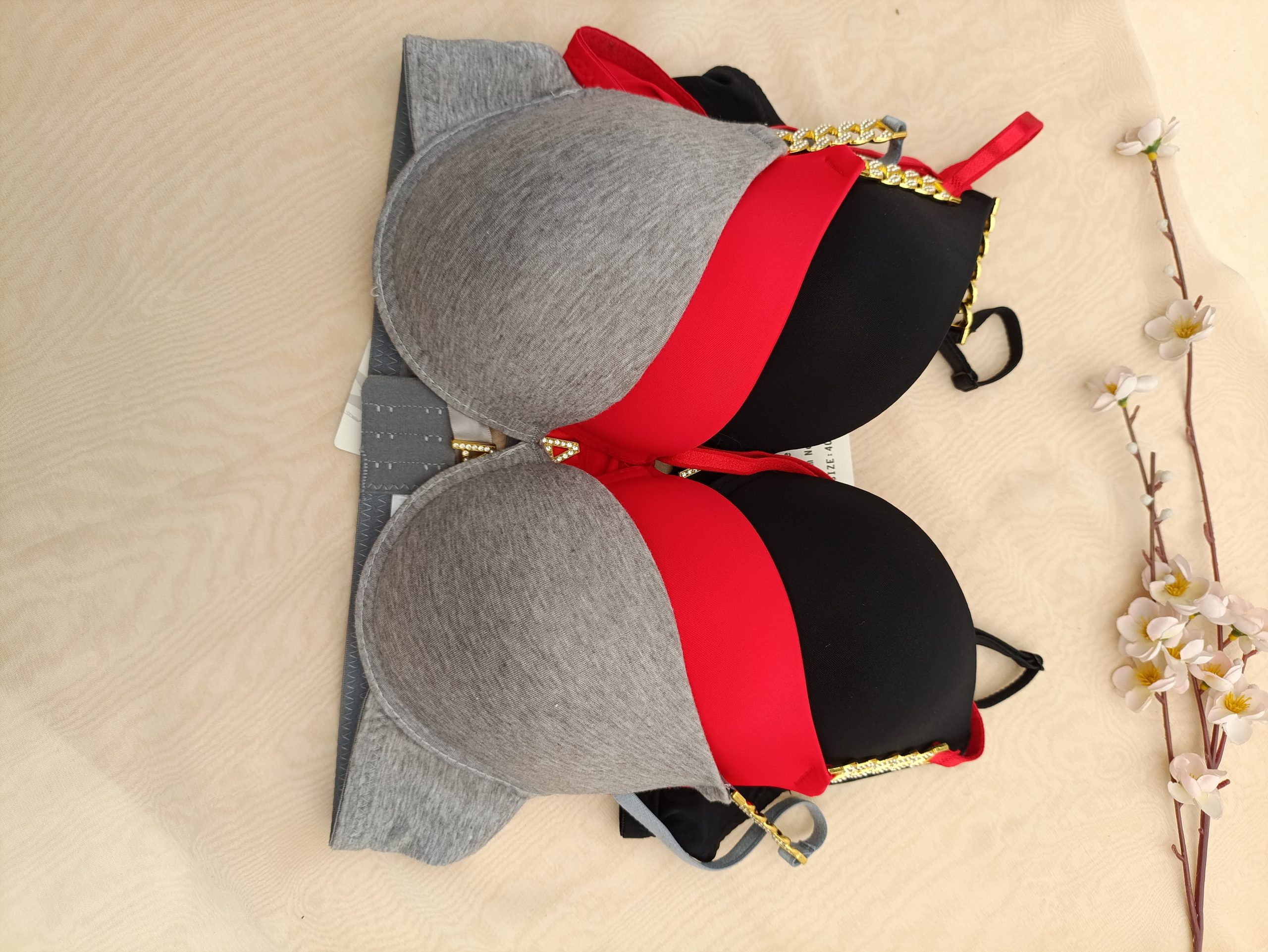 خرید ست شورت و سوتین زنجیری زنانه Bra Set از گالری سنجاقک