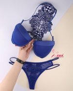 ema-3683-front-closure-lingerie-set