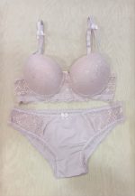 set-pushup-bra-lace-cross-straps
