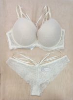 set-pushup-bra-lace-cross-straps